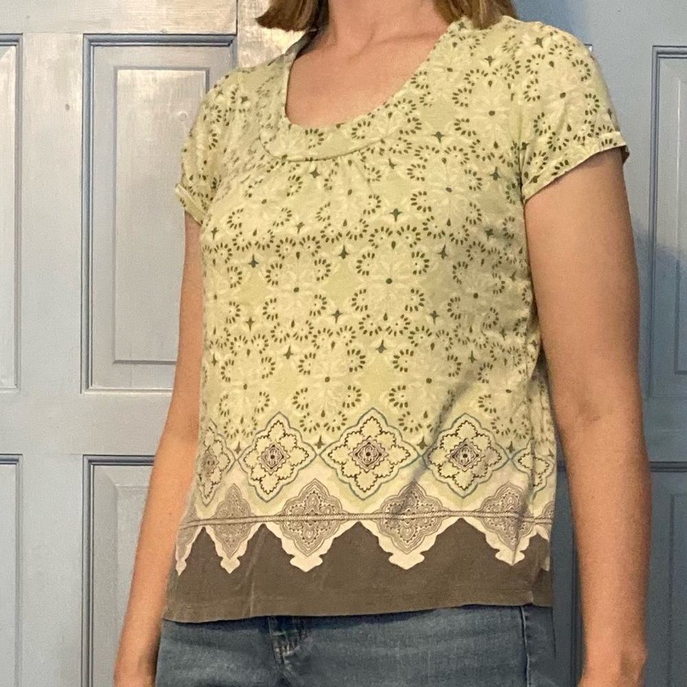 Green tshirt